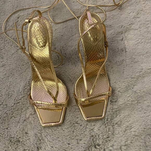 Shcutz Vikki golden heeled sandals, size 8 - Picture 10 of 14